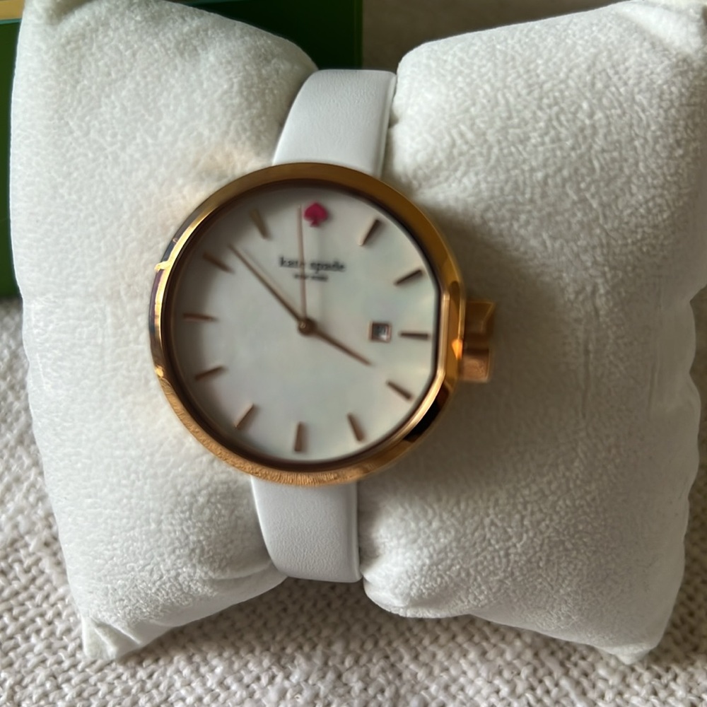 Kate Spade women's watch - Picture 3 of 7